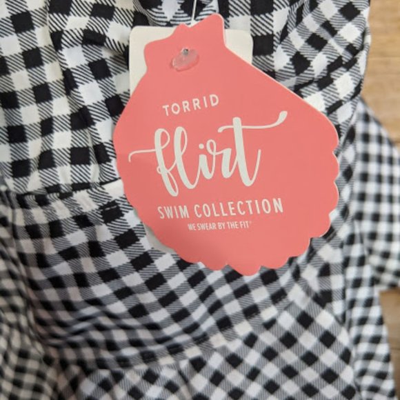 TORRID Gingham Tankini Top 4X NWT - Picture 6 of 8